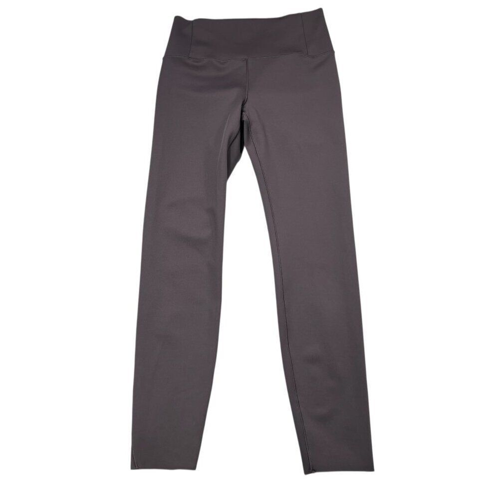 Vuori Evolve Leggings in Plum Size Medium
